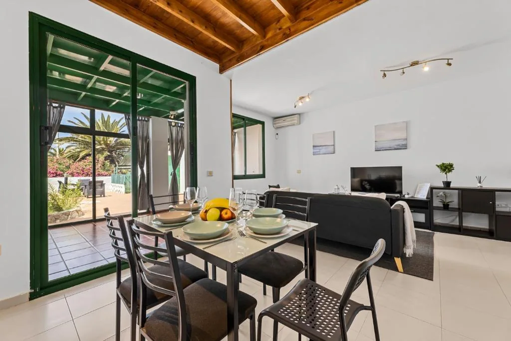 Casa con 3 camere da letto — Casa Mon