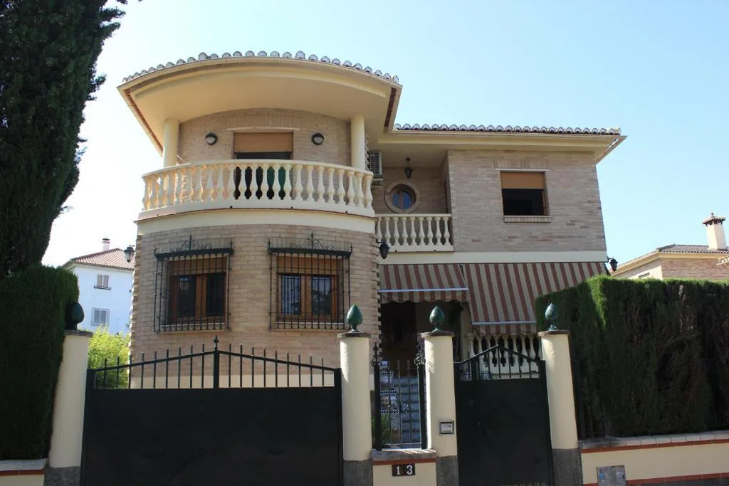 Casa con 4 camere da letto — Casa Monte Verde con piscina a 10 min de Granada