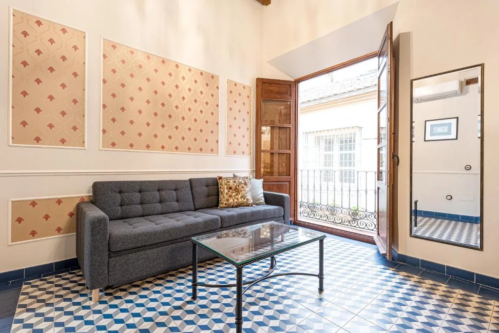 Apartamento de 2 dormitorios con vistas a la calle — Casa Museo La Merced by Stay Unique