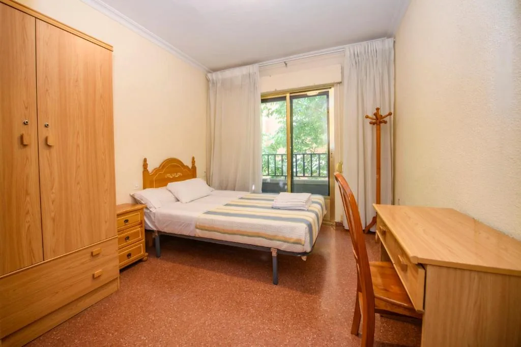 Chambre double avec salle de bains privative — Casa Noël