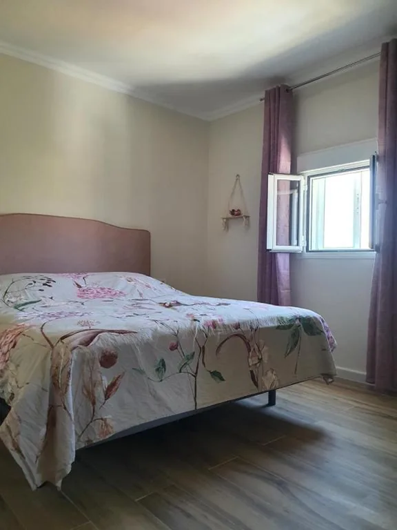 Camera matrimoniale con vista sulle montagne — Casa Nuestro Sueño