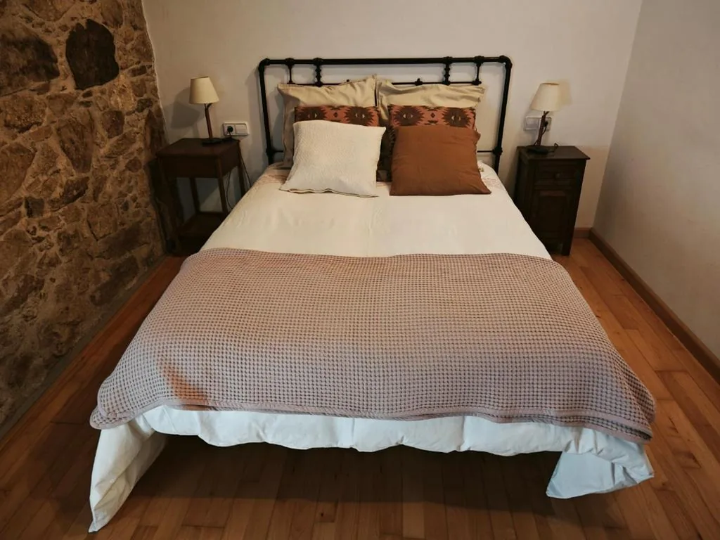 Doppelzimmer mit Bergblick — Casa O Cruceiro de Aguiar