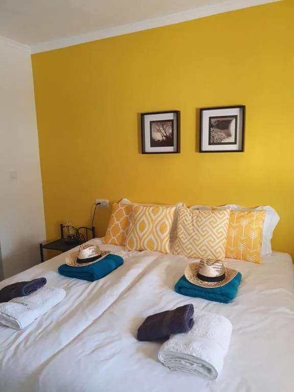 Habitación Doble con baño privado - 1 o 2 camas — Casa Olivar B&B
