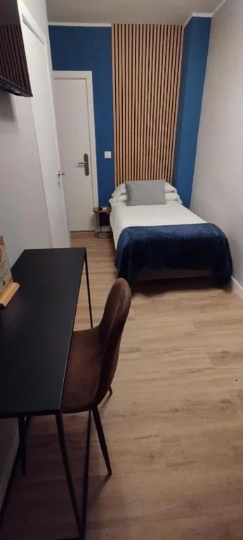 Camera singola con bagno privato — Casa Ollerías