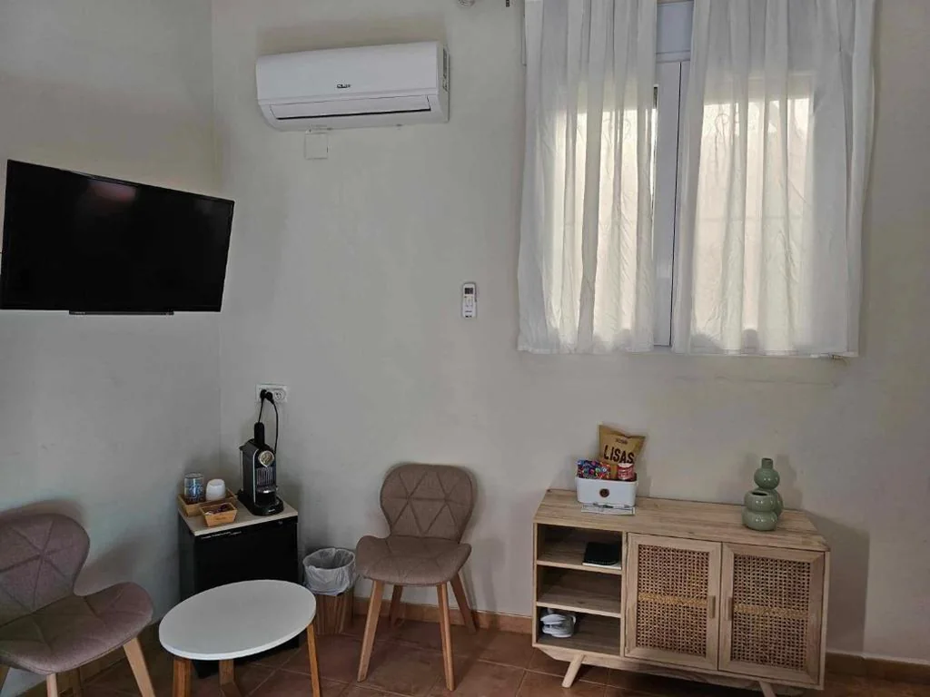 Habitación Doble con vistas al jardín — CASA-ORBETA