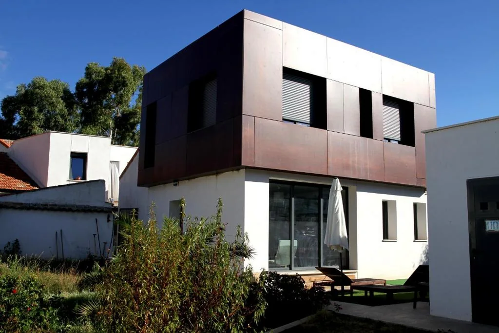 Casa de 4 dormitorios — Casa Oretani