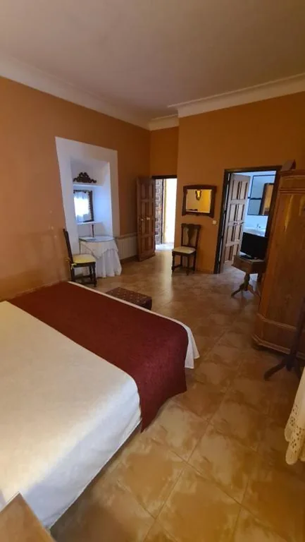 Habitación Superior con cama extragrande — Casa Palacio Conde de Garcinarro