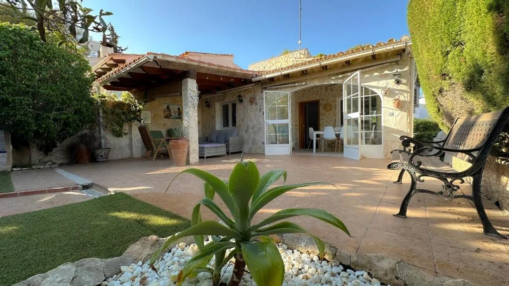 Casa con 2 camere da letto — Casa Palmerita a 7 minutos andando de una playa de aguas cristalinas