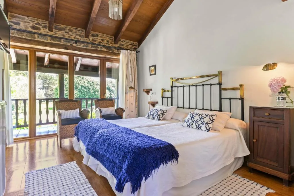 Doppelzimmer – 1 oder 2 Betten — Casa Peleyón