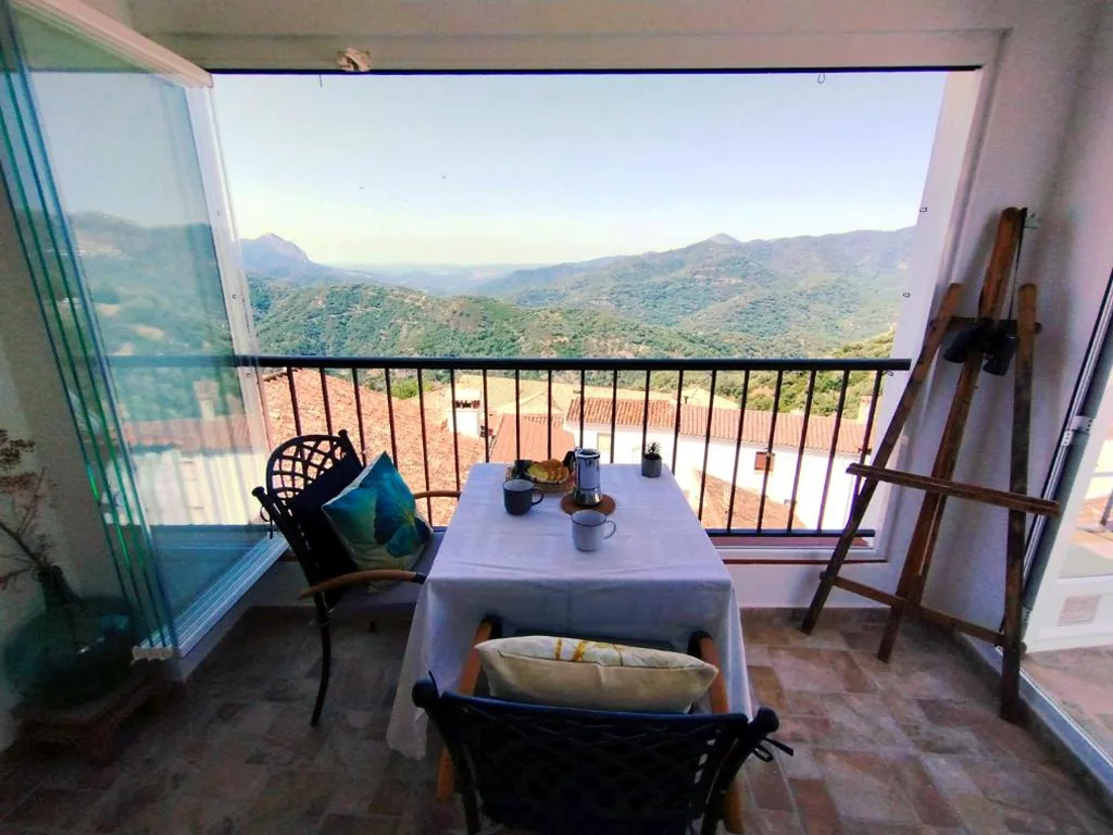 Maison de 2 chambres — Casa Perejil, un balcón al Genal
