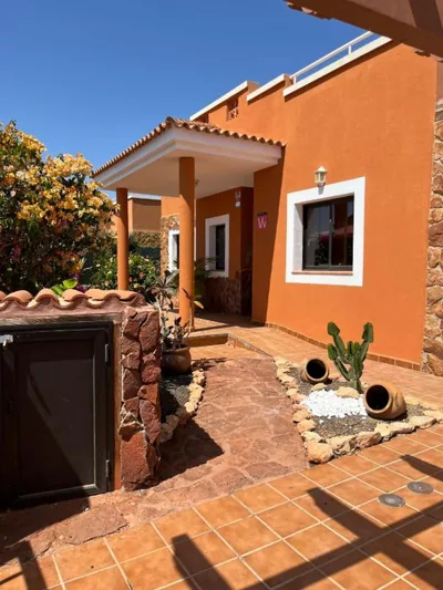 Casa Piedra, Luxury Family Front Line Golf, Hot Tub,Pool Table, 8 pers, Caleta de Fuste — foto 7