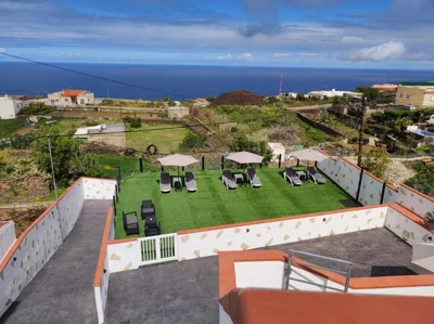 CASA PIRÁMIDE 1 Terraza y Parking privado — Foto 6