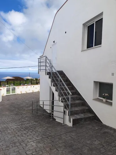 CASA PIRÁMIDE 2. Terraza WiFi y Parking Privado — foto 9