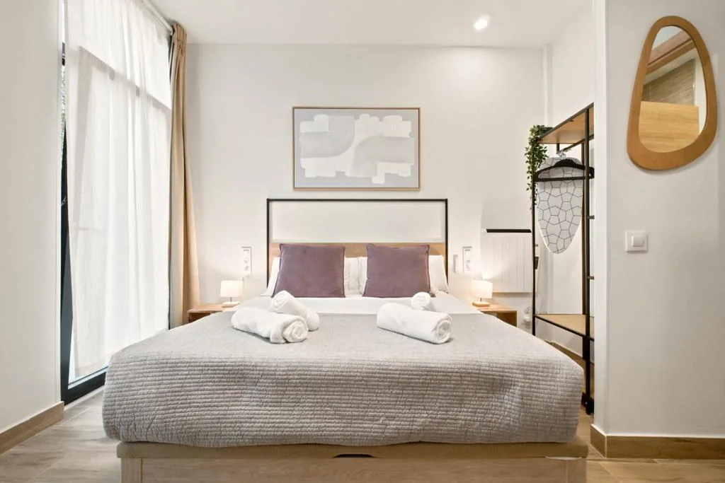 Camera doppia con bagno privato — Casa Príncipe Pío
