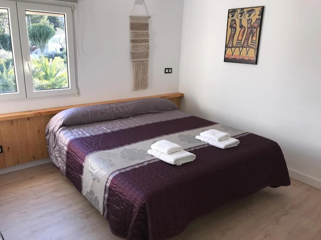 Comfort Dreibettzimmer — Casa Raíces del Montgo