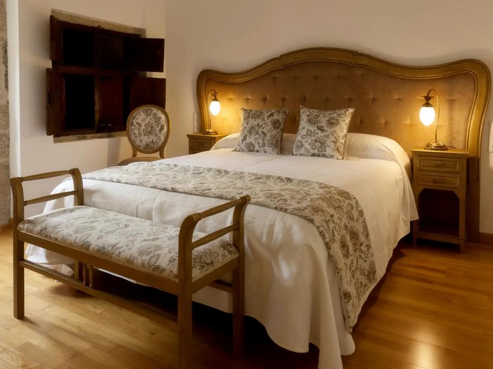 Tweepersoonskamer - 1 of 2 Bedden — CASA RECTORAL DE SAN EUSEBIO