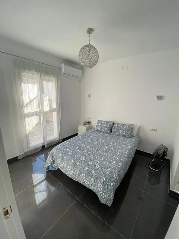 CASA REFORMADA CON TERRAZA/WIFI/AIRE ACONDICIONADO