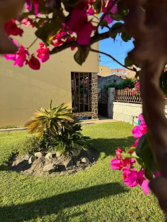 Casa de 3 dormitorios — Casa Regina