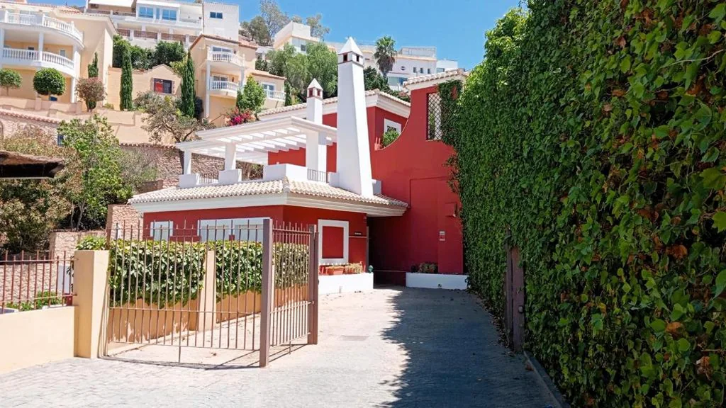 Casa Roja