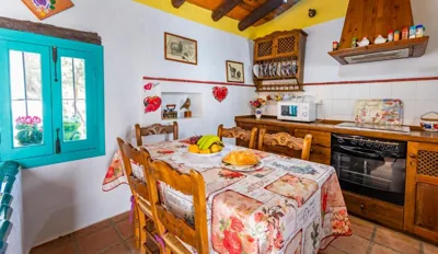 Casa Rosa, con encanto y piscina climatizada — photo 9