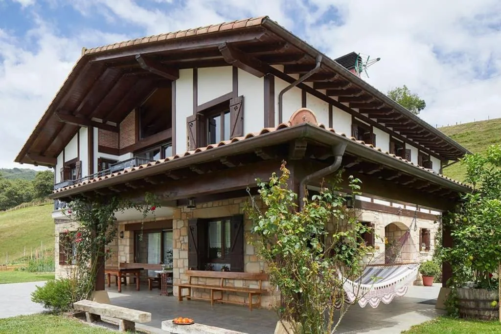 Casa de 4 dormitorios — Casa rural a 10 minutos de San Sebastian