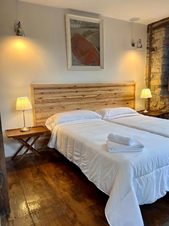 Camera doppia con bagno privato — Casa Rural Basiver - Habitación Pico San Carlos
