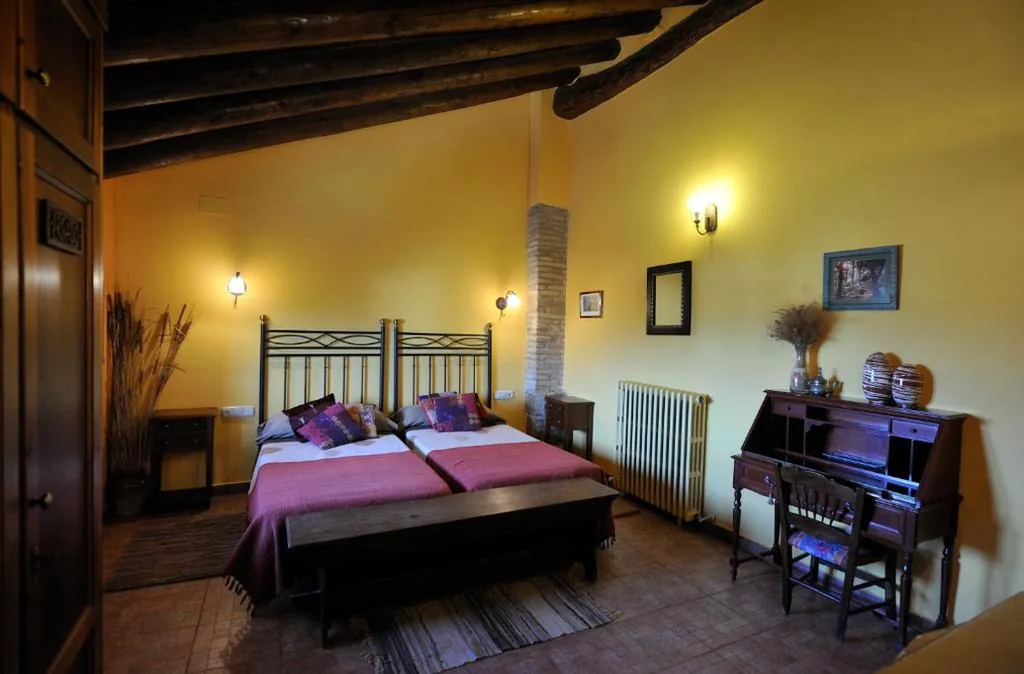 Habitación Doble Superior con baño - 2 camas — Casa Rural Boletas