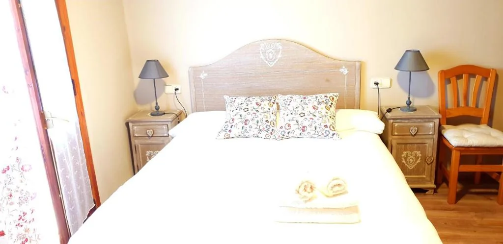 Camera doppia con bagno privato — Casa Rural Cuny