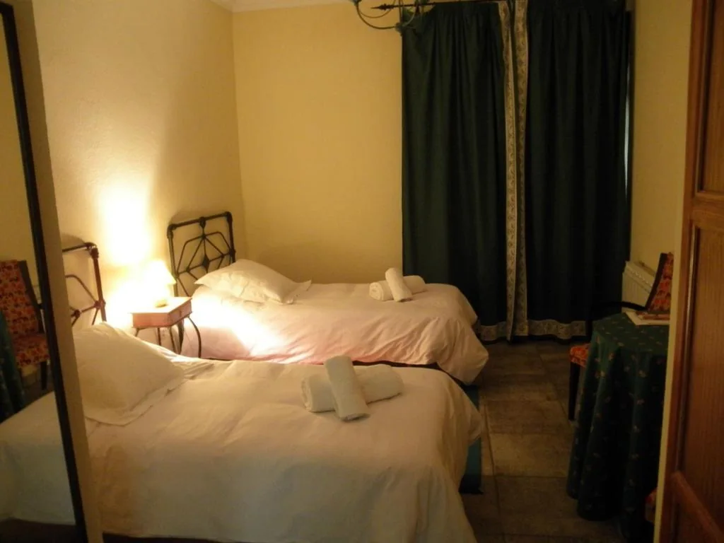 Chambre Double - 2 lits — Casa Rural El Aguila