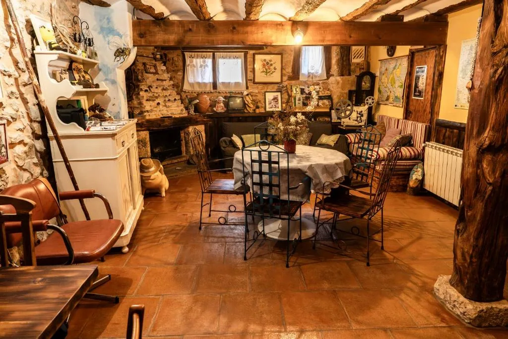 Casa con 3 camere da letto — CASA RURAL EL BÚ - B&B Alto Tajo Alojamiento Rural Guadalajara