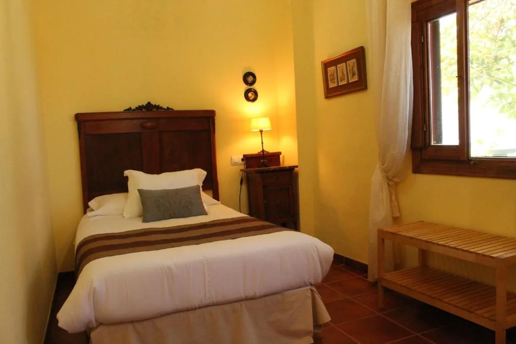 Habitación Individual — Casa Rural El Gaiter
