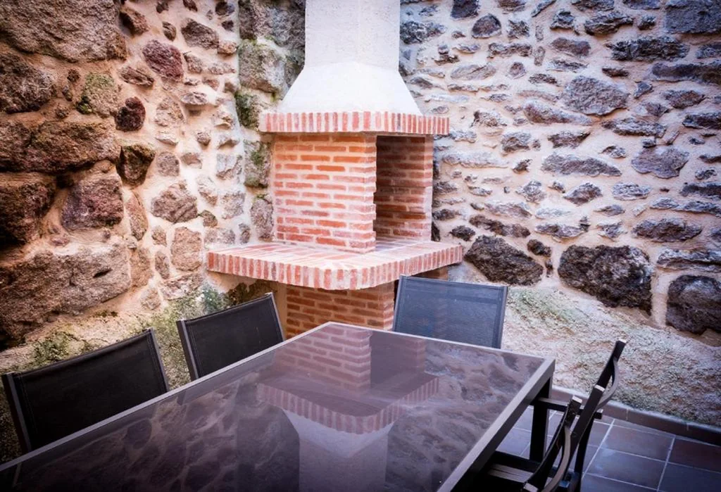 Casa unifamiliare con 3 camere da letto — Casa Rural el Meson