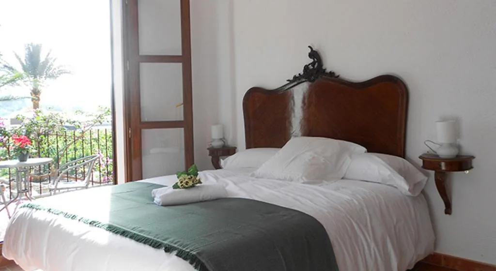Habitación Doble con terraza — Casa Rural El Sequer