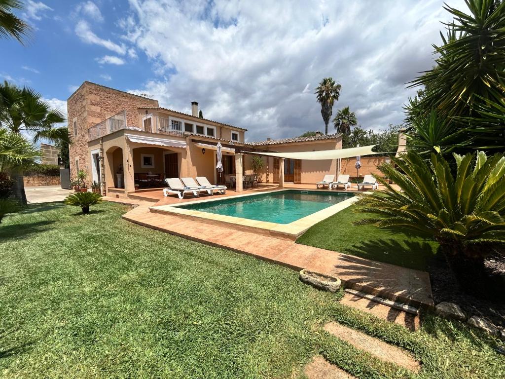 Casa rural, finca rústica con piscina Cas Padrins de Campos, Mallorca