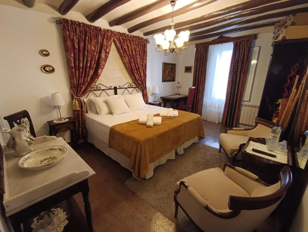 豪华双人间 - 带1张或2张床 — Casa Rural La Casona