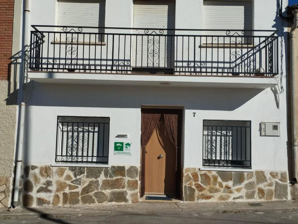 ベッドルーム1室の貸別荘 — Casa Rural "La Muela de Alarilla"