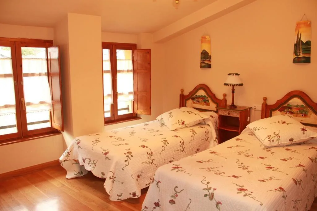 Casa con 3 camere da letto — Casa Rural La Torre De Babel