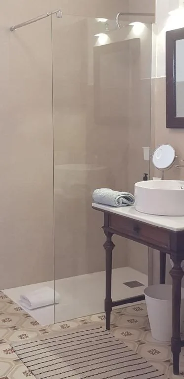 Quarto Duplo com varanda — Casa Rural los Danzantes