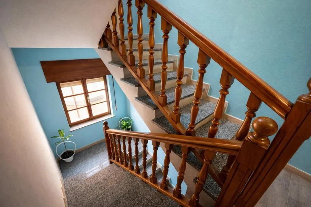 Habitación Triple con baño privado — Casa Rural Nito - Naturaleza y Descanso en Asturias