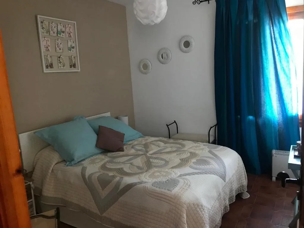 Doppelzimmer mit Poolblick — Casa Rural Paloma B&B