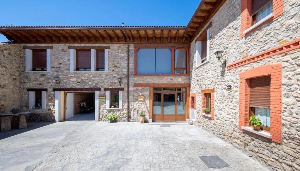 Five-Bedroom House — Casa Rural Solapeña