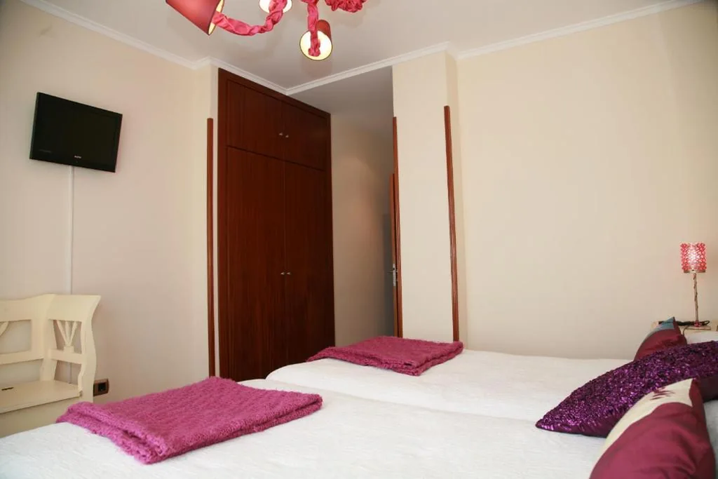 Tweepersoonskamer - 1 of 2 bedden — Casa Rural Telleri