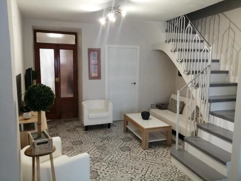 Casa com 3 quartos — Casa Rute típica de pueblo reformada
