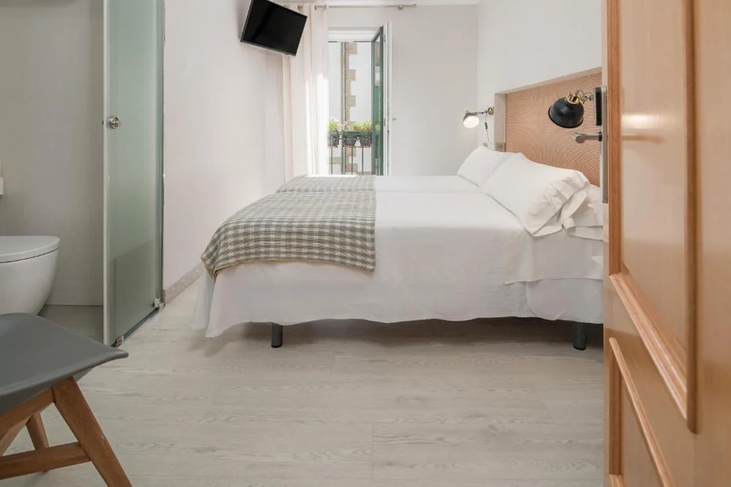 Habitación Doble con balcón — Casa San Nicolás
