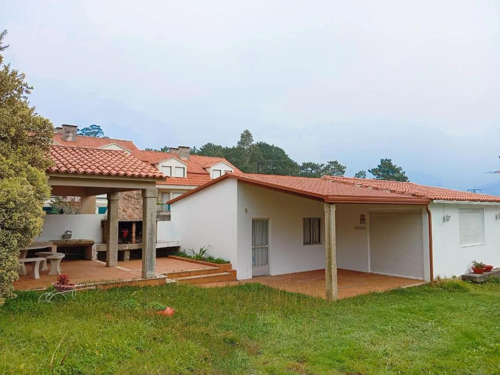 Haus mit 2 Schlafzimmern — Casa San Vicente Do Mar 3000