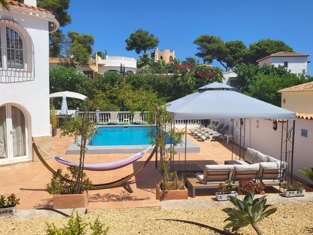 CASA SERENITA charming villa with swimming pool