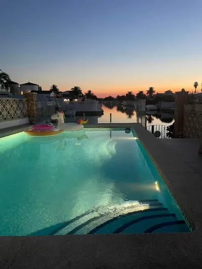 Casa Serenity au canal avec piscine et amarre — foto 11