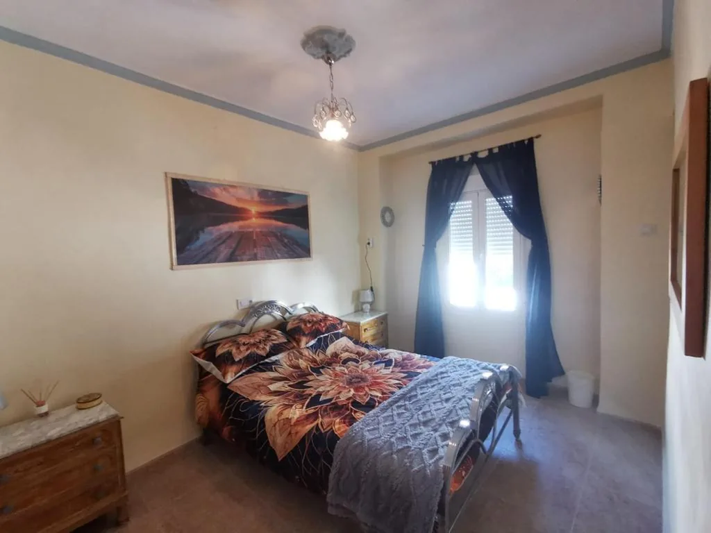 Doppelzimmer mit Gemeinschaftsbad — Casa Sionna
