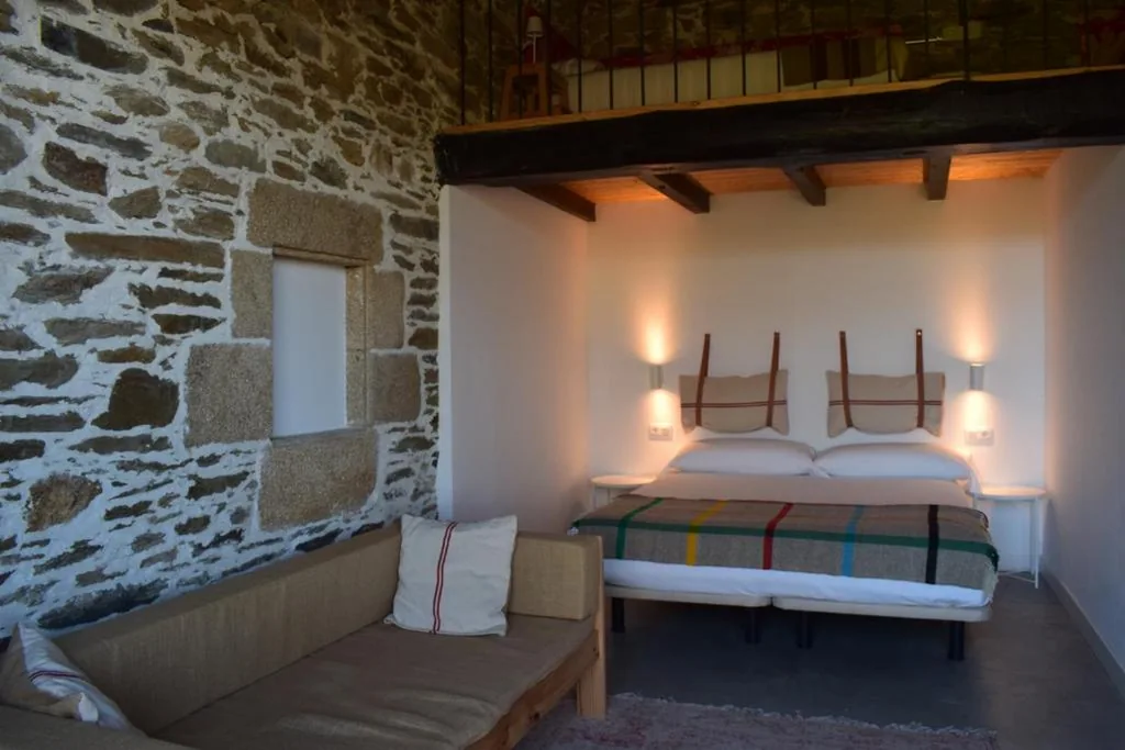 Camera familiare con bagno privato — CASA SOLANCE