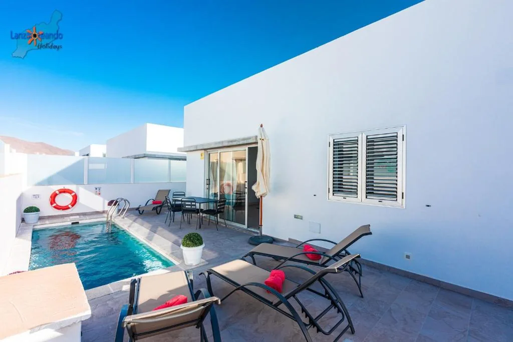 Villa con 3 camere da letto — Casa Telda Aircons&barbeque VV